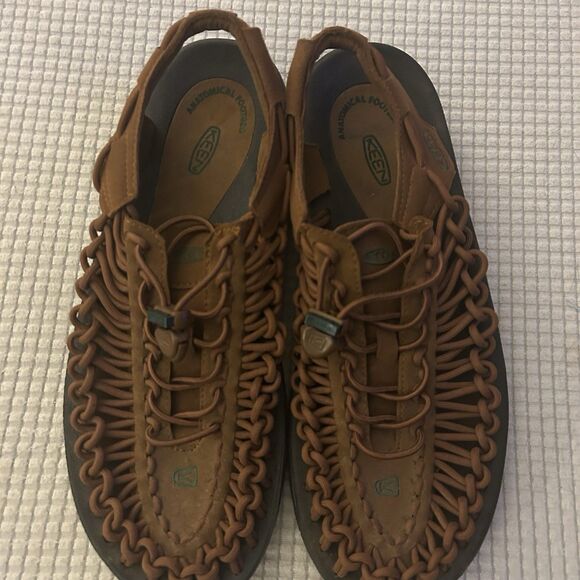 Womens KEEN UNEEK Paracord Braided Rope Brown Suede Sandals Size 10 Waterproof - Picture 2 of 11